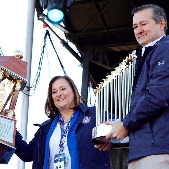 Chicago Cubs Under Armour World Series Jacket Rare Limited Edition Womens S NWOT - Picture 5 of 5